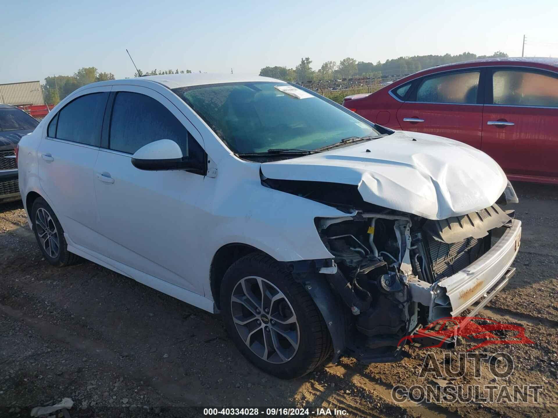 CHEVROLET SONIC 2017 - 1G1JD5SH0H4137879