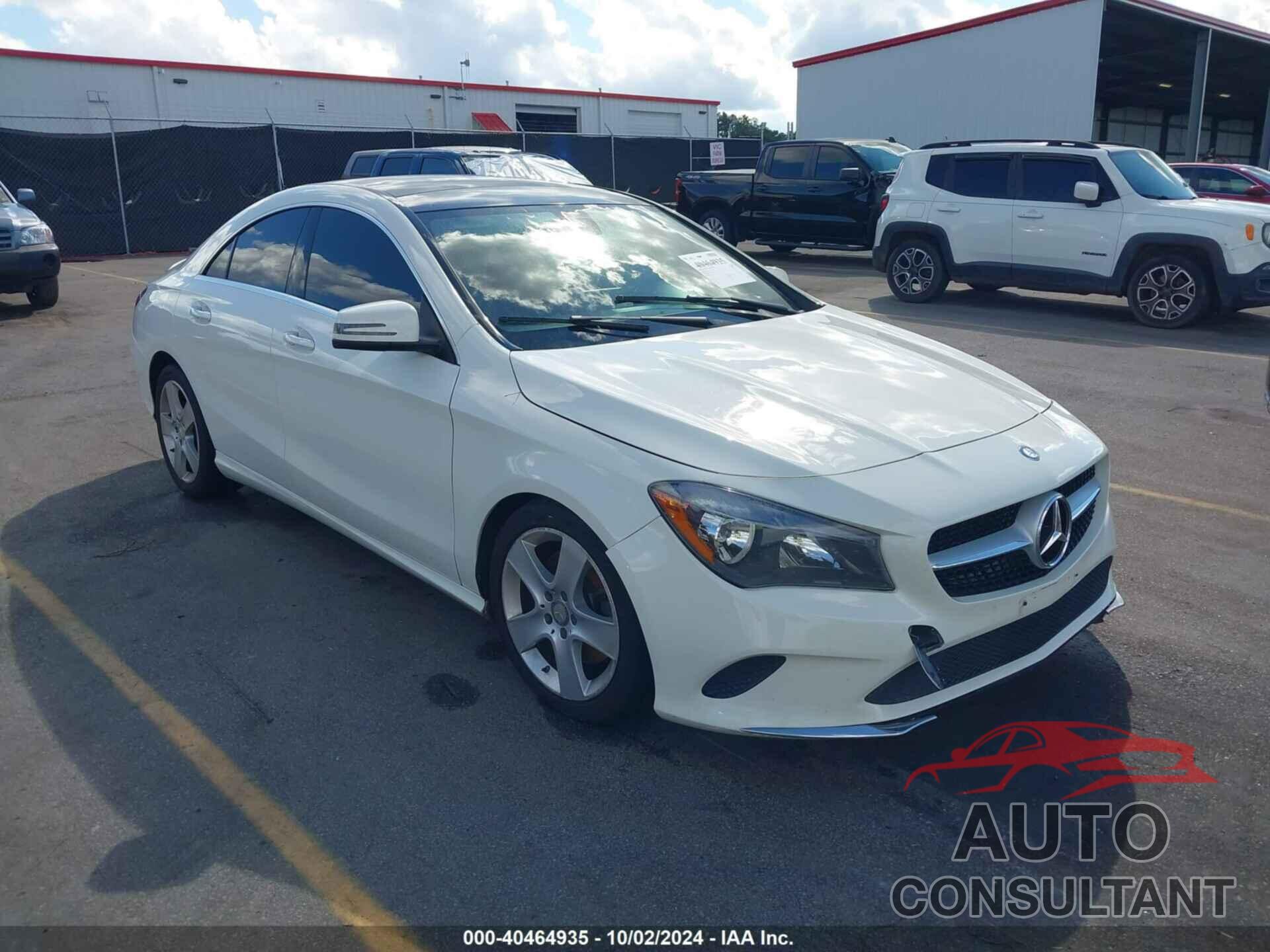 MERCEDES-BENZ CLA 250 2017 - WDDSJ4GB3HN402085