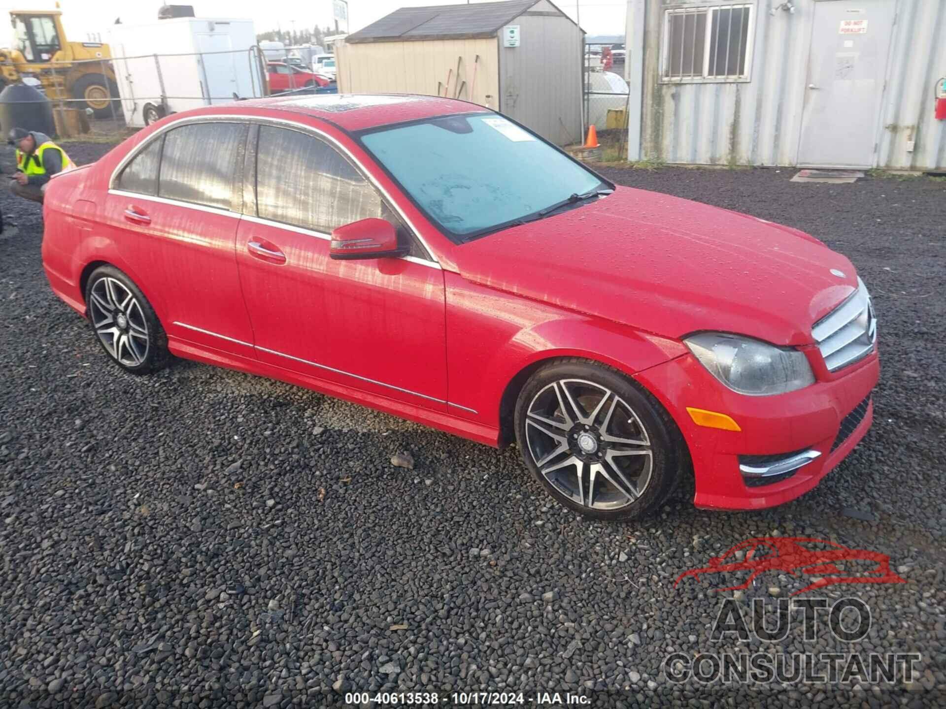MERCEDES-BENZ C 250 2013 - WDDGF4HB3DA754784