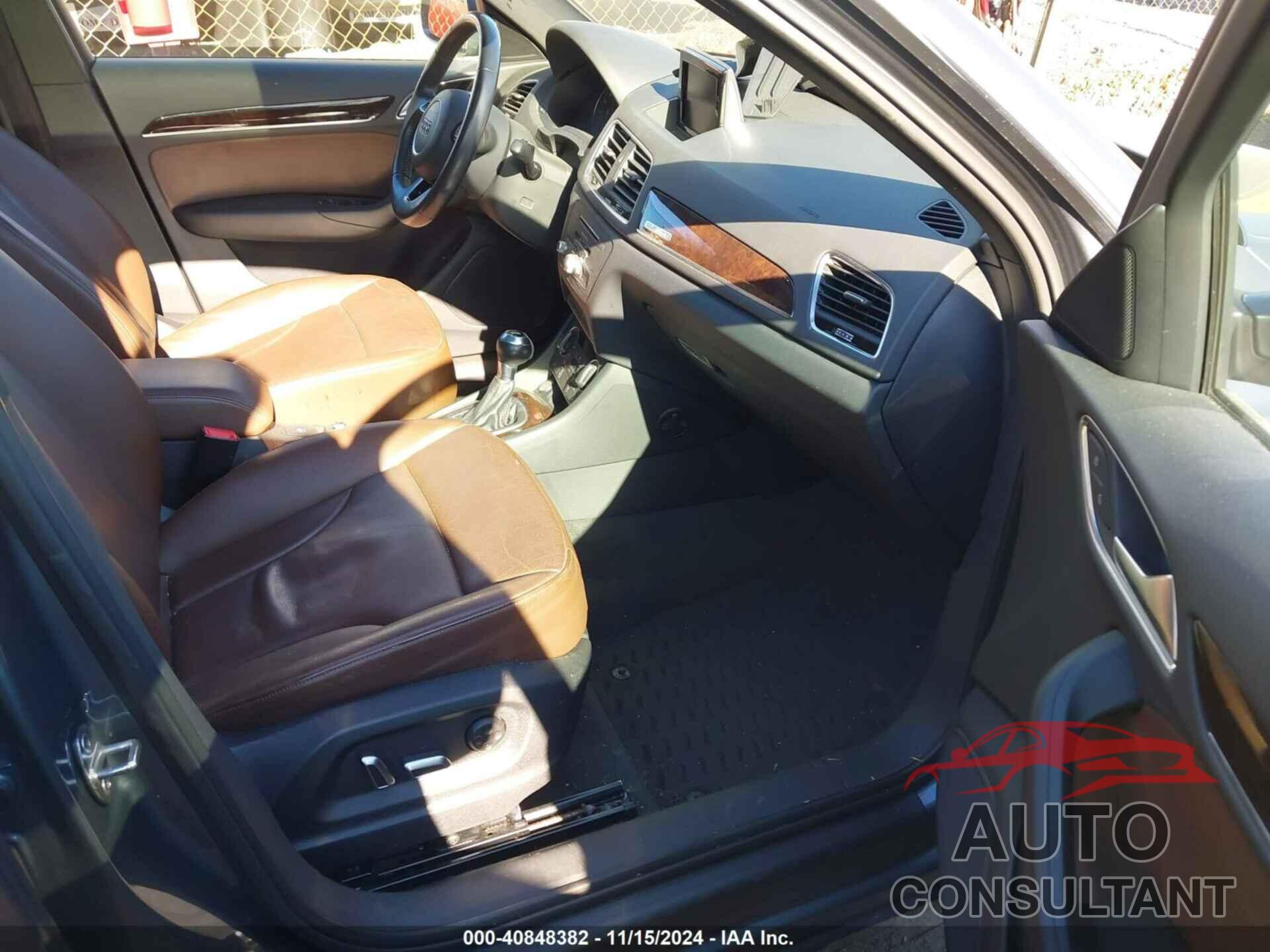 AUDI Q3 2017 - WA1JCCFS4HR016581