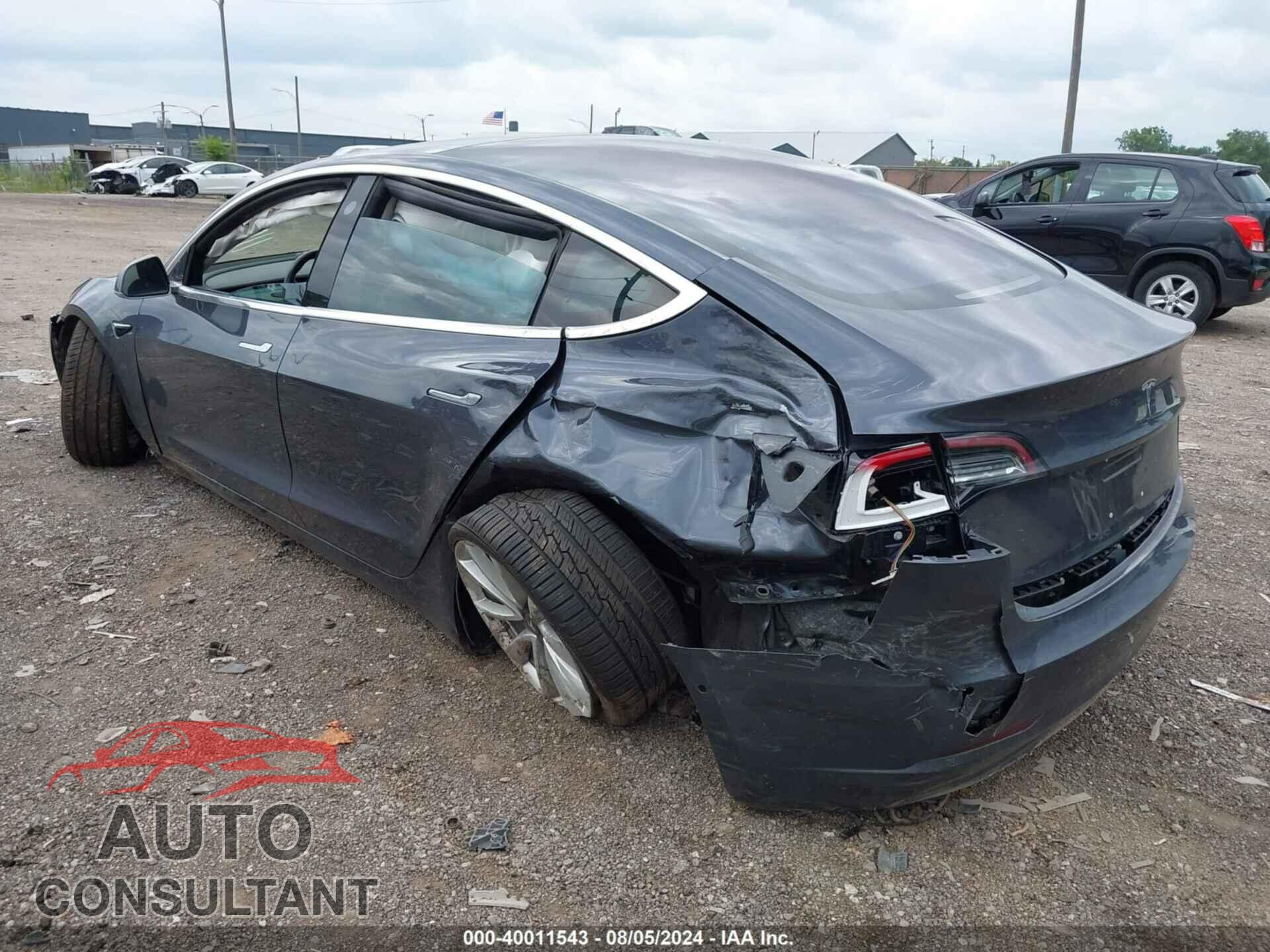 TESLA MODEL 3 2018 - 5YJ3E1EAXJF024038