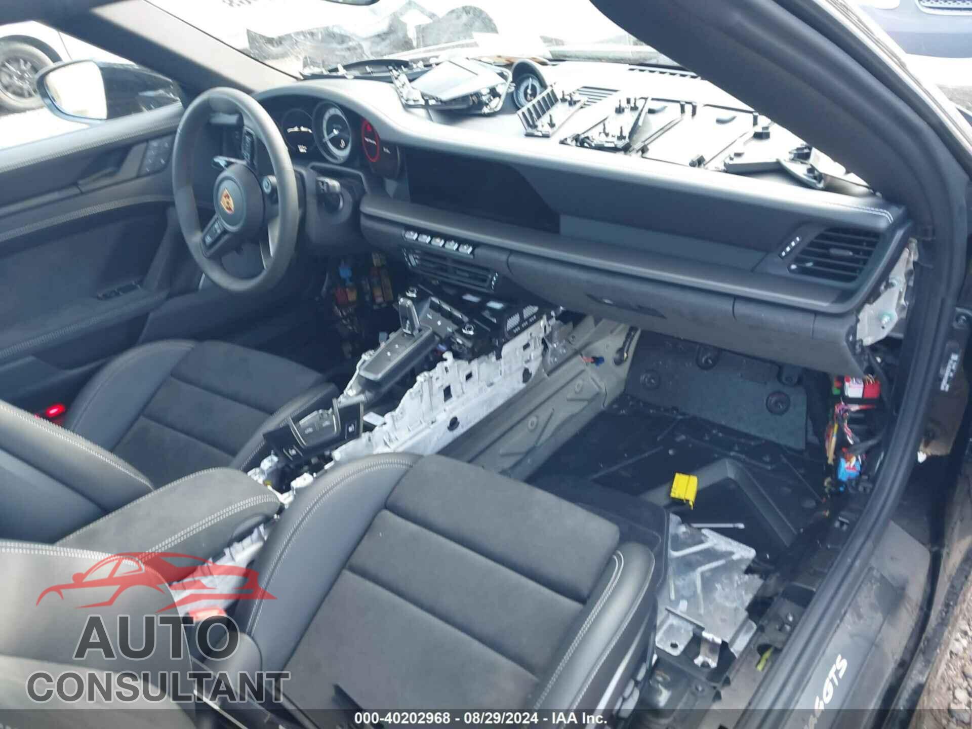 PORSCHE 911 2022 - WP0BB2A98NS232126