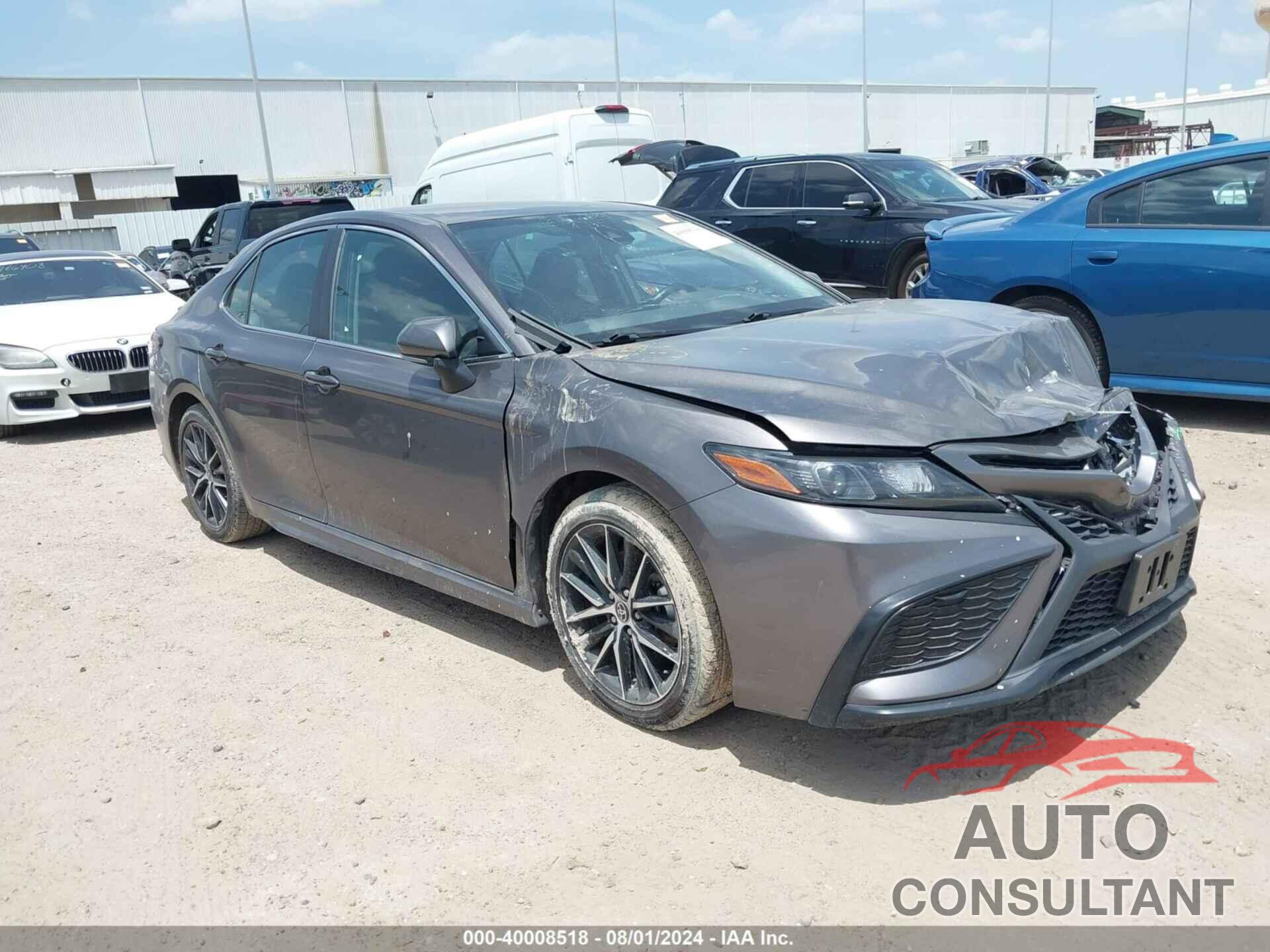 TOYOTA CAMRY 2022 - 4T1G11AK3NU711639