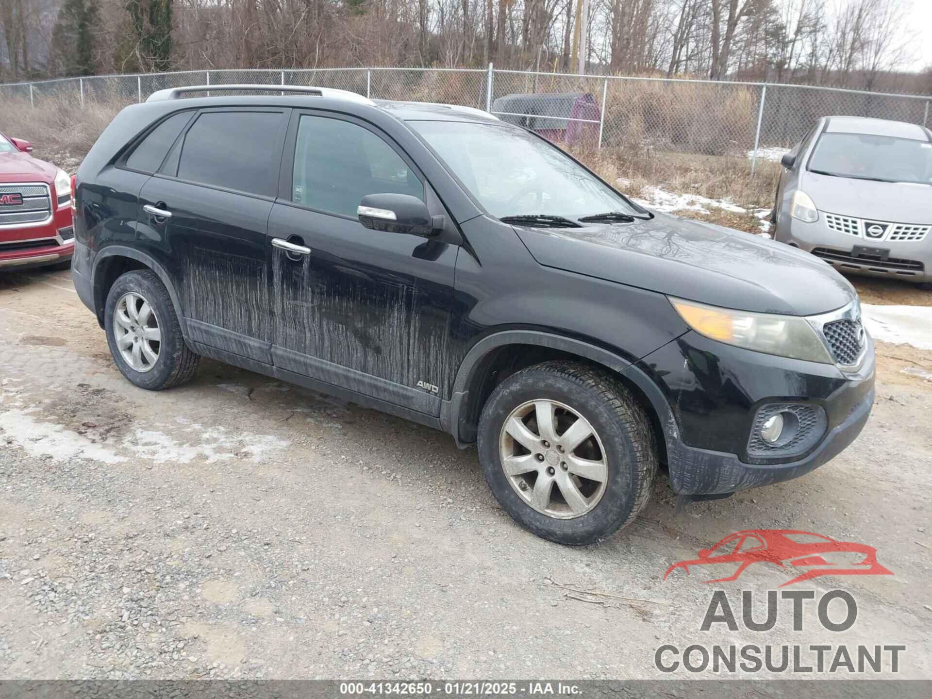 KIA SORENTO 2011 - 5XYKTCA18BG066169