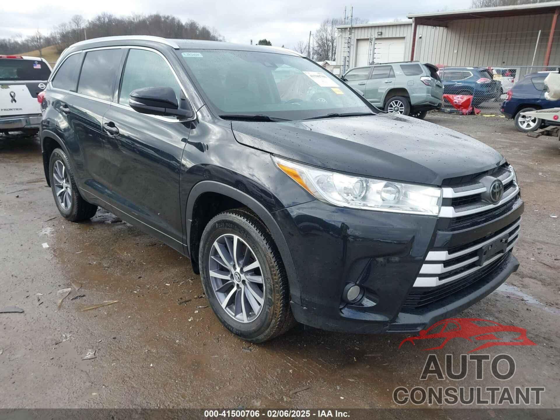 TOYOTA HIGHLANDER 2018 - 5TDJZRFH3JS524866
