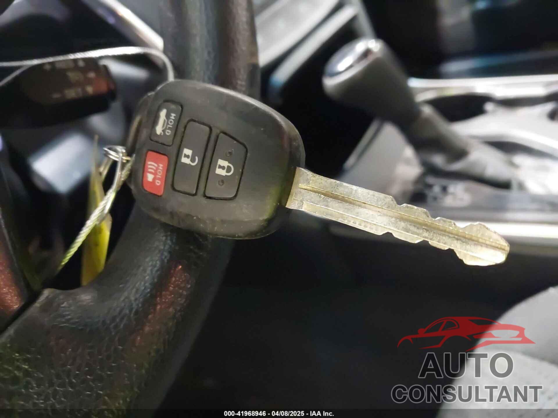TOYOTA CAMRY 2016 - 4T4BF1FK7GR573522