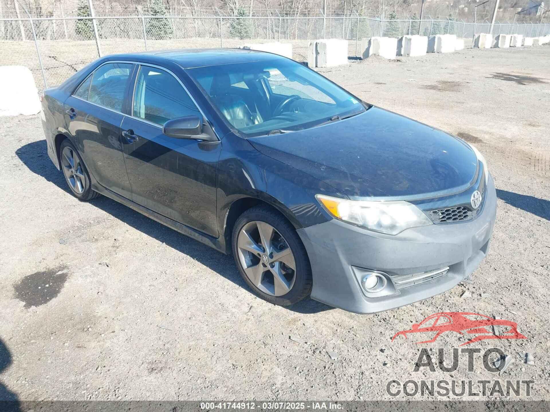 TOYOTA CAMRY 2014 - 4T1BF1FK3EU733418