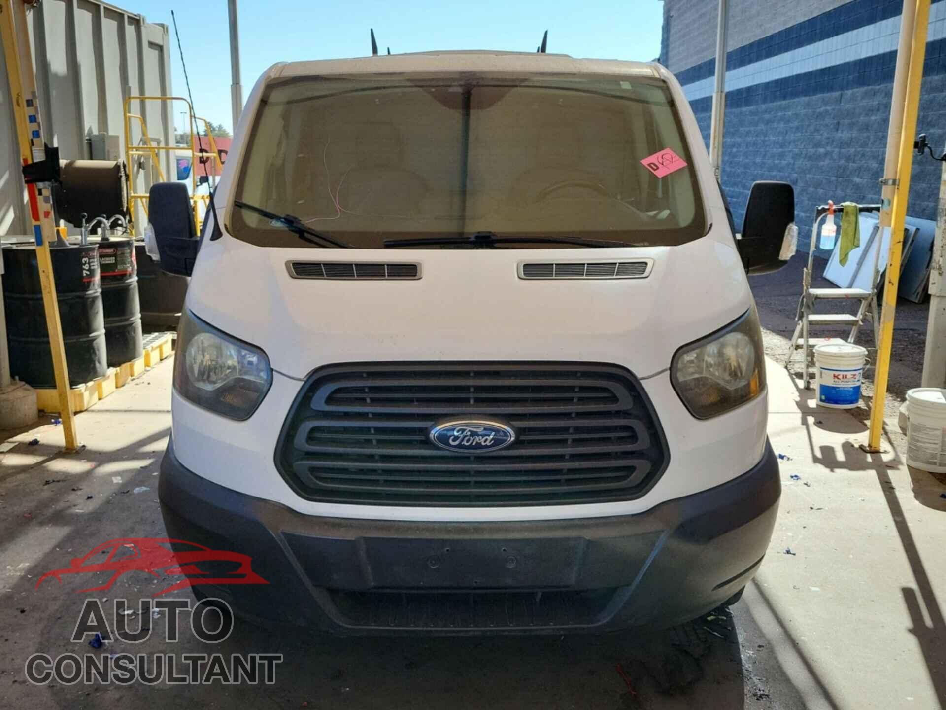 FORD TRANSIT 2017 - 1FTYR1YM8HKB33238