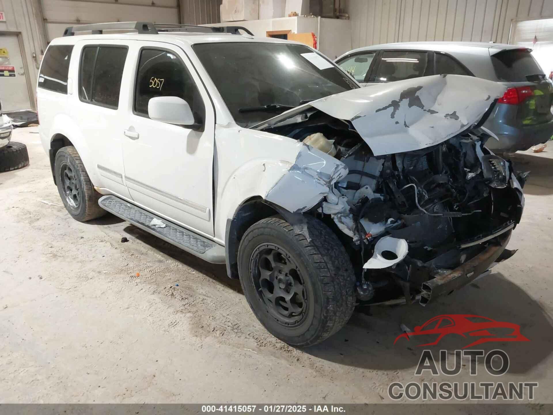 NISSAN PATHFINDER 2011 - 5N1AR1NB2BC620341
