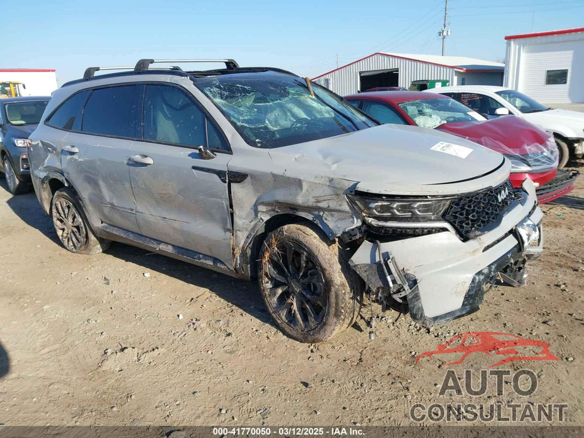 KIA SORENTO 2022 - 5XYRK4LF1NG106743