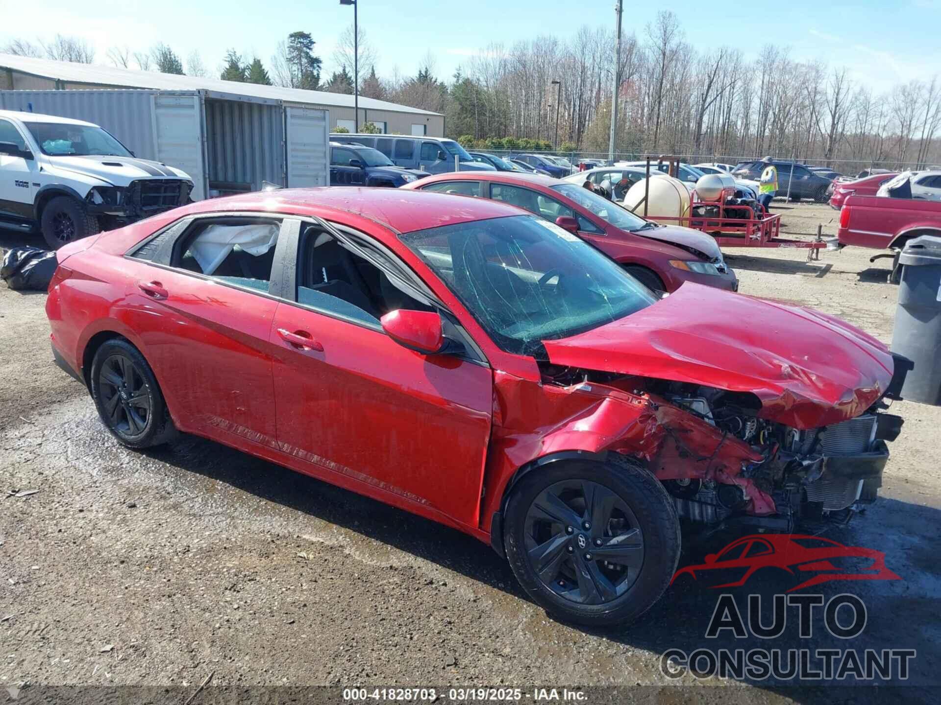 HYUNDAI ELANTRA 2023 - KMHLM4AG1PU431675