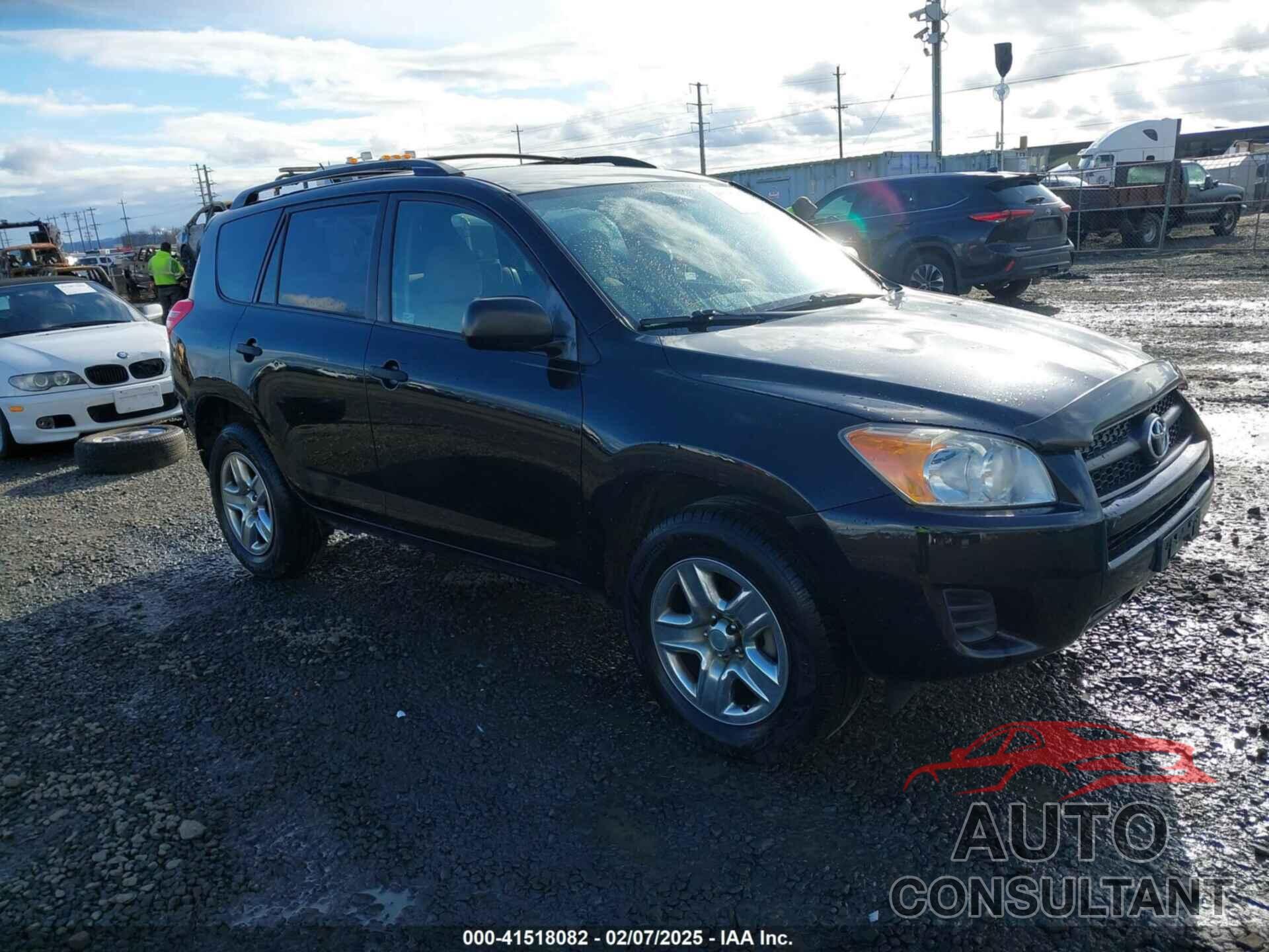 TOYOTA RAV4 2009 - JTMBF33V49D017521