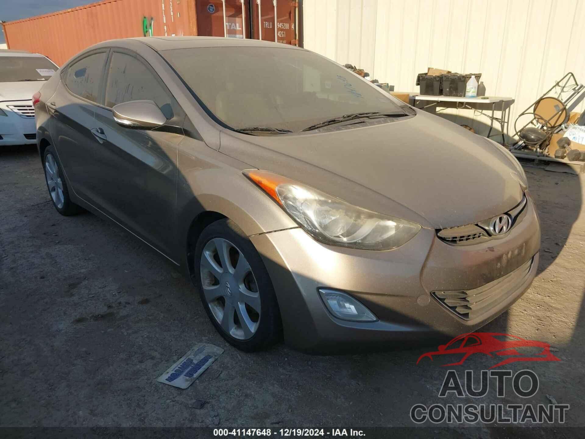 HYUNDAI ELANTRA 2013 - 5NPDH4AE4DH319891