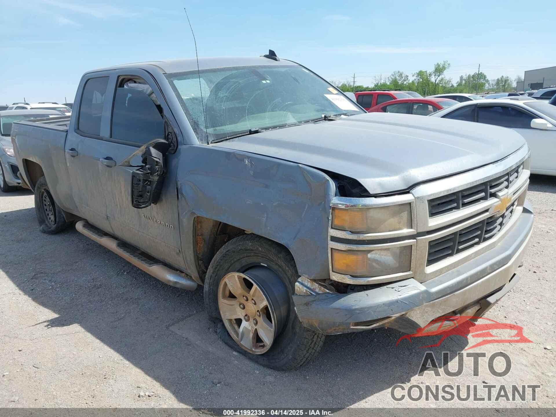 CHEVROLET SILVERADO 1500 2015 - 1GCVKREC0FZ400880