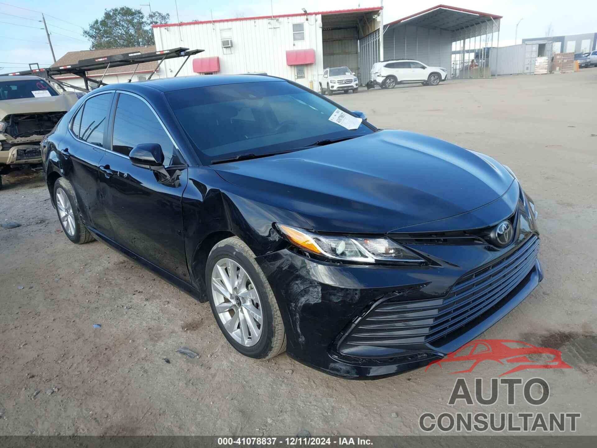 TOYOTA CAMRY 2023 - 4T1C11AKXPU809813