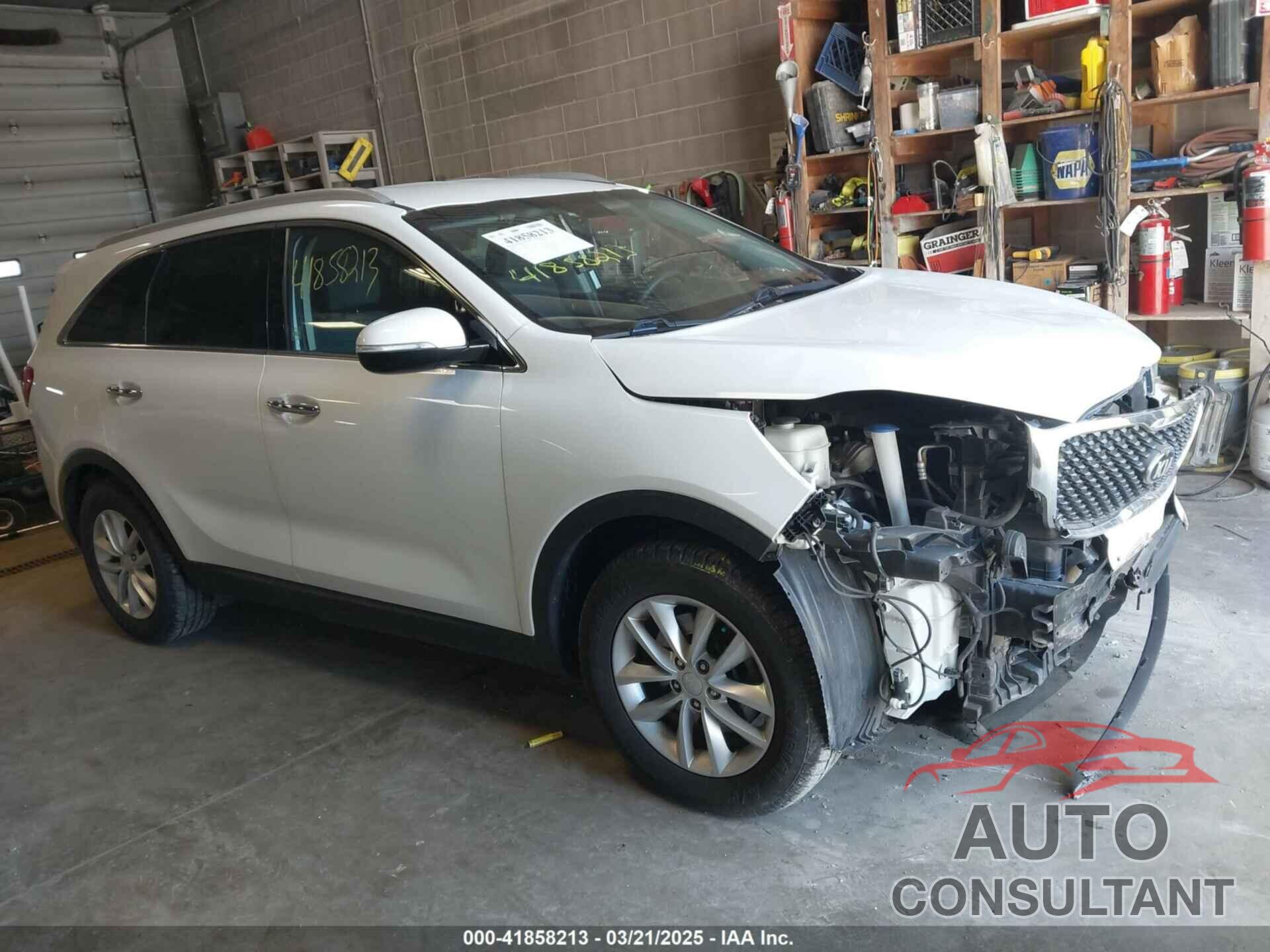 KIA SORENTO 2018 - 5XYPG4A51JG400480