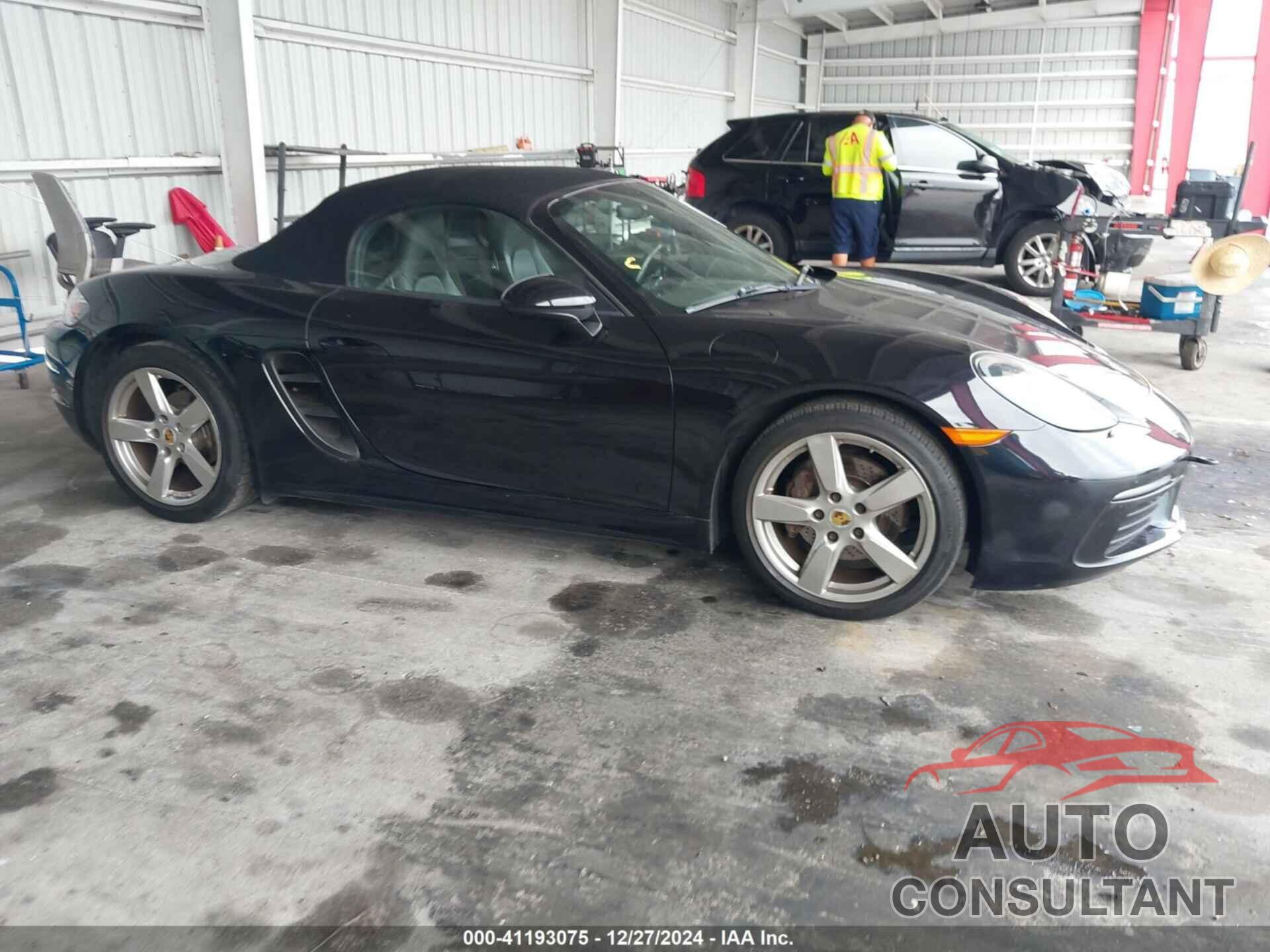 PORSCHE 718 BOXSTER 2017 - WP0CA2A8XHS220370