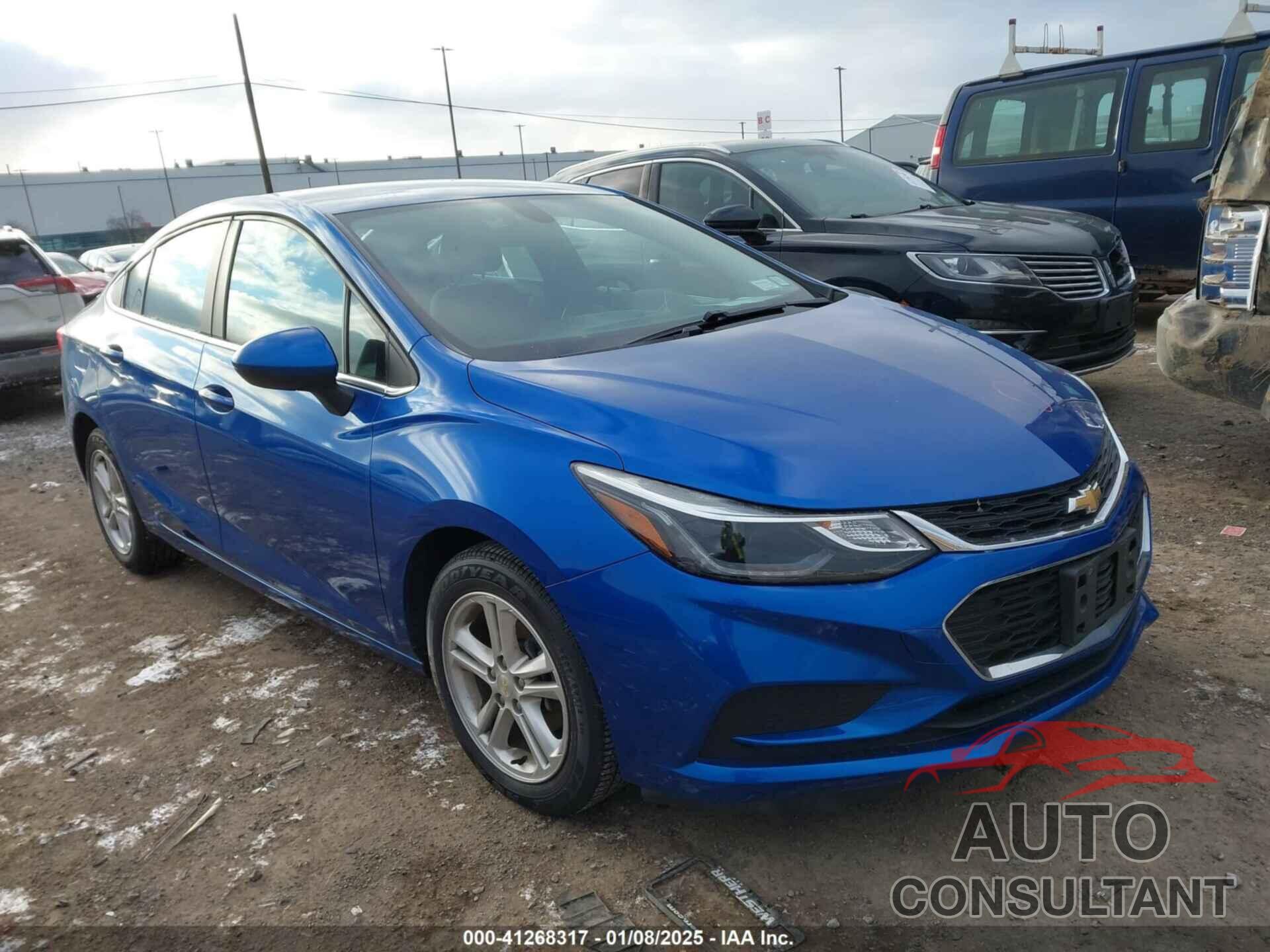 CHEVROLET CRUZE 2018 - 1G1BE5SM4J7103124