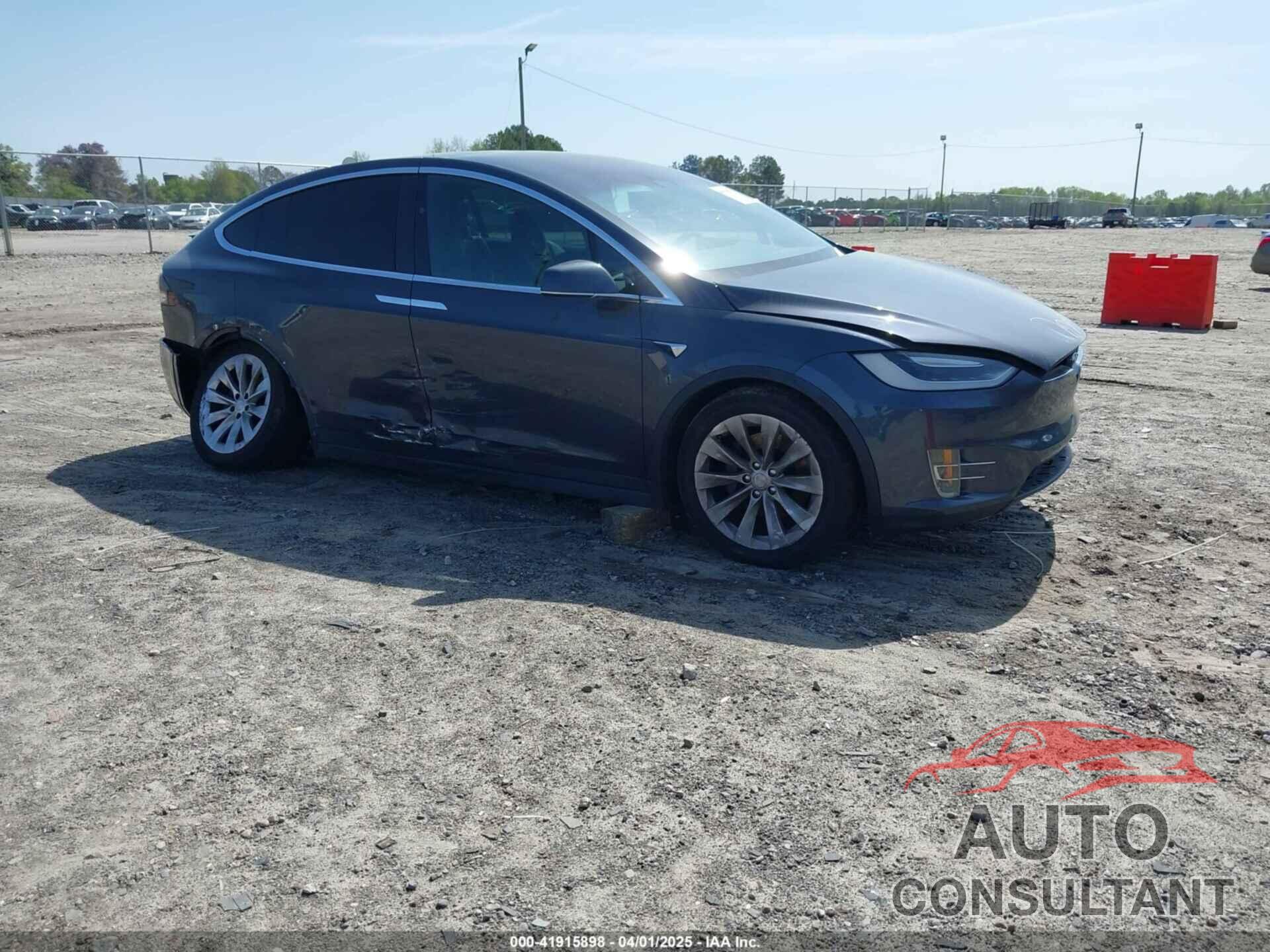 TESLA MODEL X 2016 - 5YJXCAE26GF027267