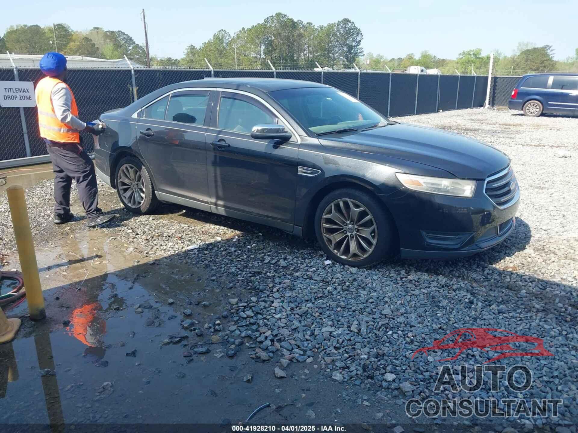 FORD TAURUS 2013 - 1FAHP2F89DG123886