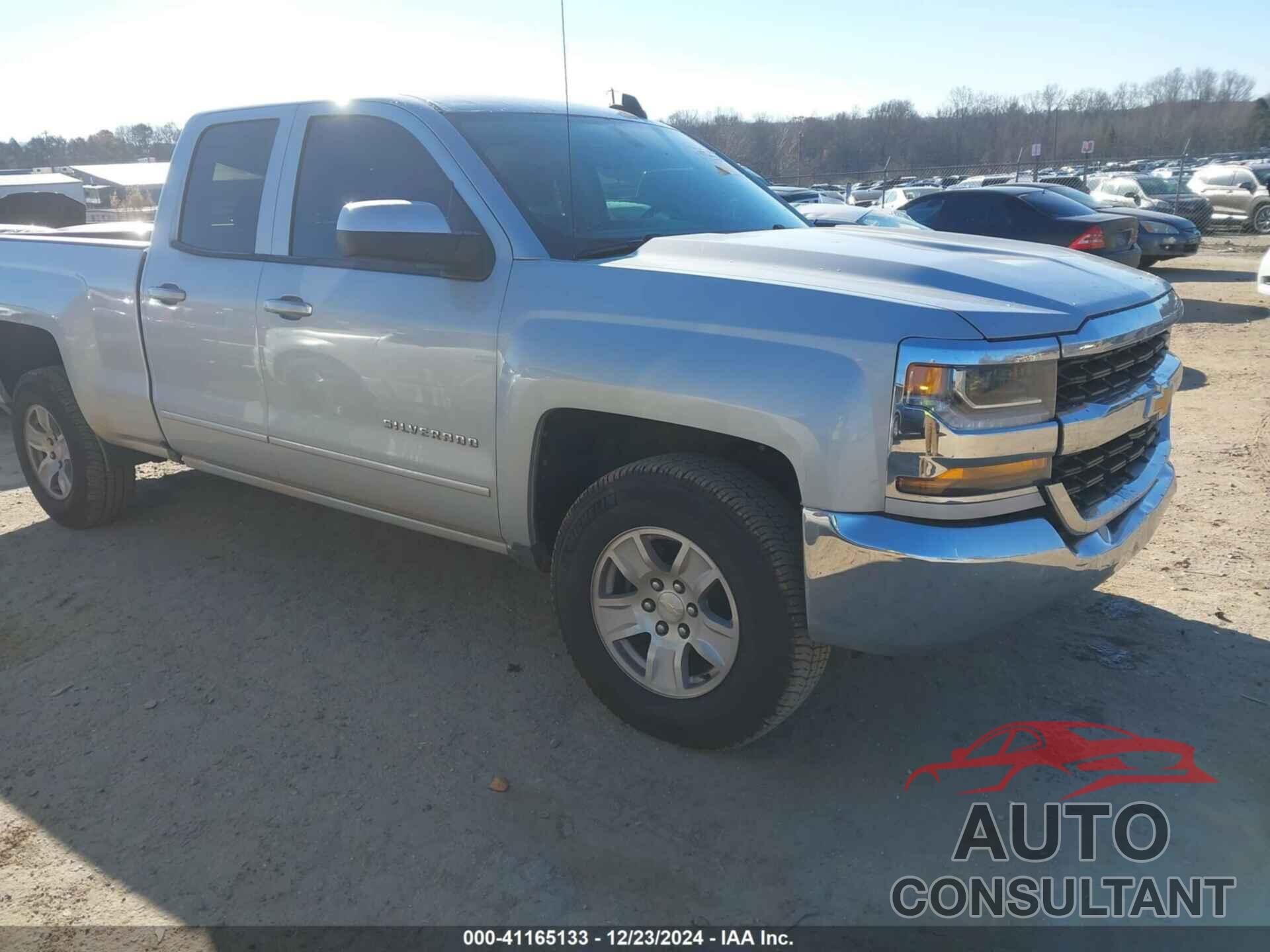 CHEVROLET SILVERADO 1500 2018 - 1GCRCREC0JZ134767