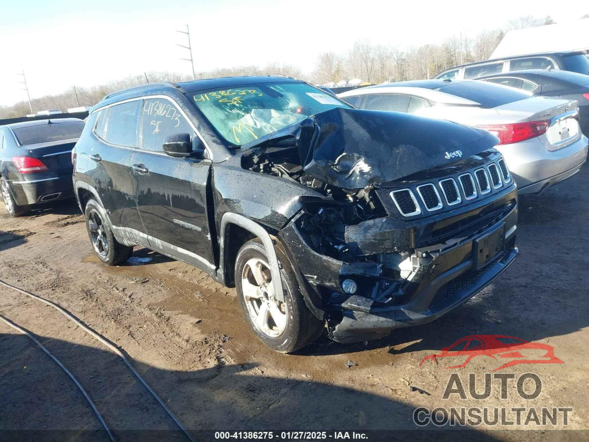 JEEP COMPASS 2018 - 3C4NJDBB8JT284412
