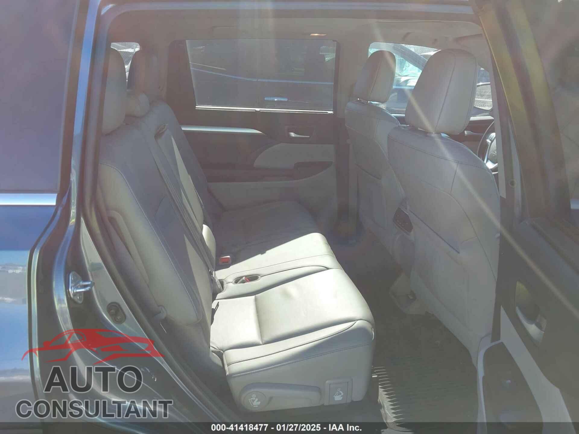 TOYOTA HIGHLANDER 2017 - 5TDJZRFH2HS518616