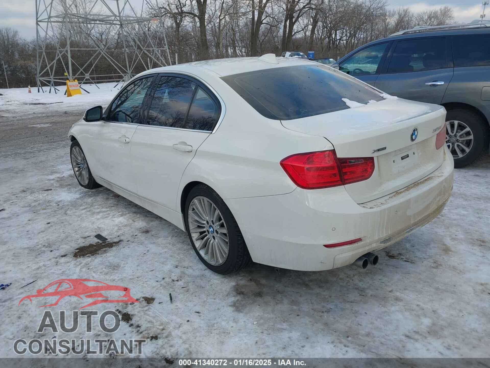 BMW 328I 2014 - WBA3B3C52EJ977476
