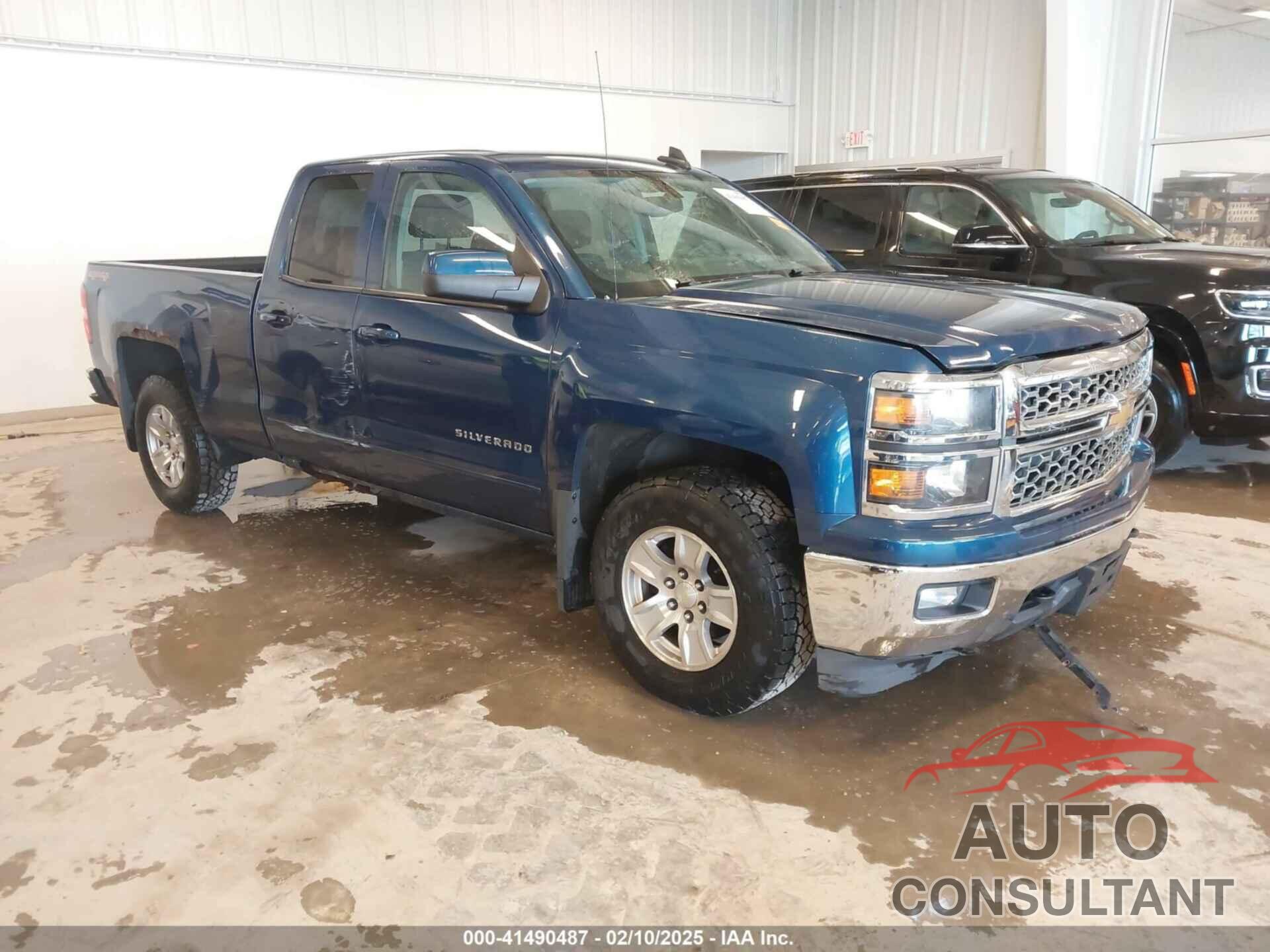CHEVROLET SILVERADO 1500 2015 - 1GCVKREC3FZ402123