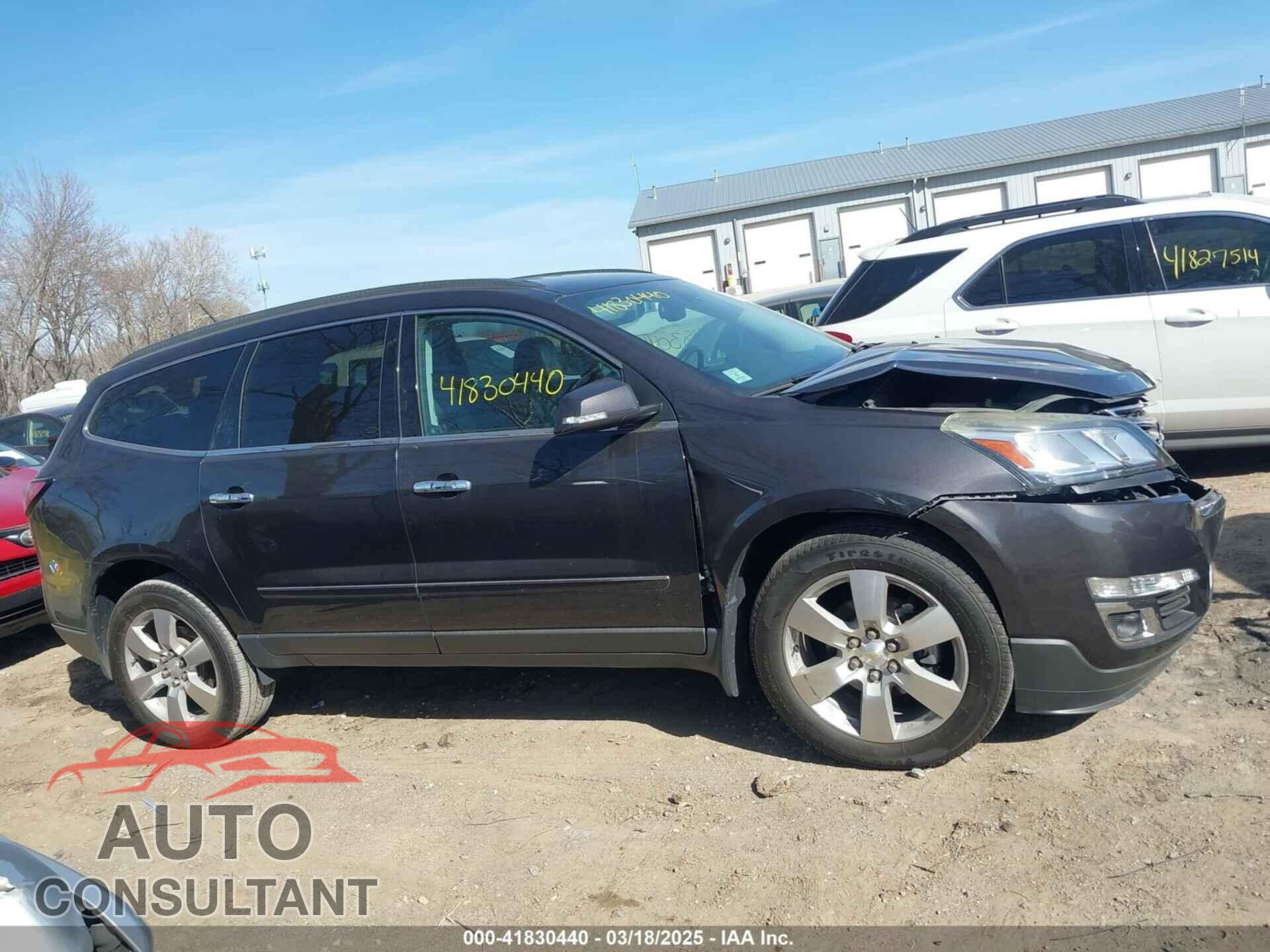 CHEVROLET TRAVERSE 2015 - 1GNKRJKD4FJ334546