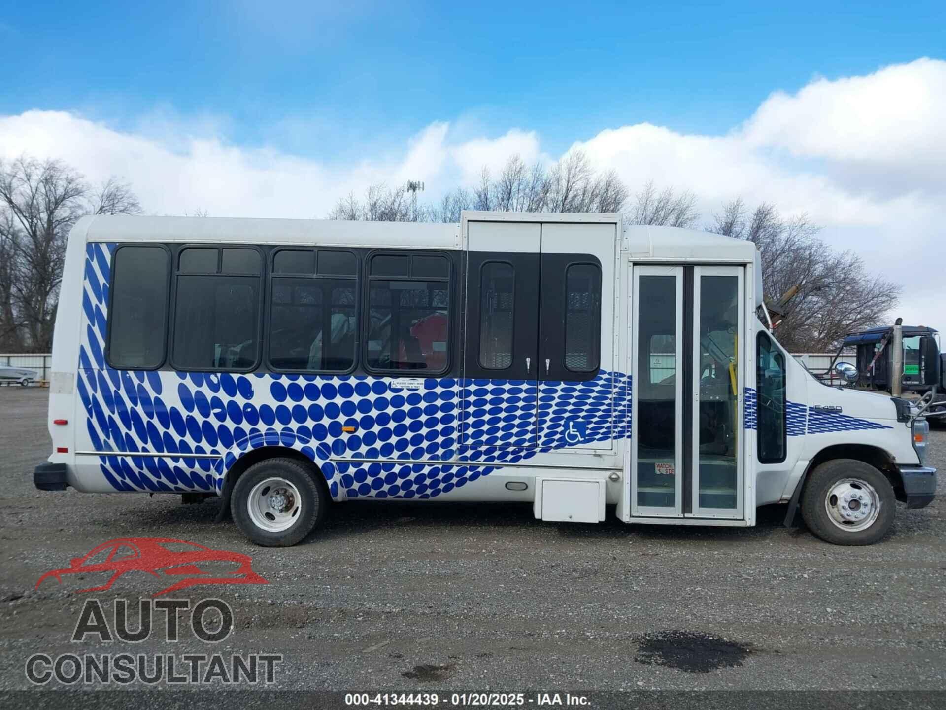 FORD E-450 CUTAWAY 2010 - 1FDFE4FP4ADA23200