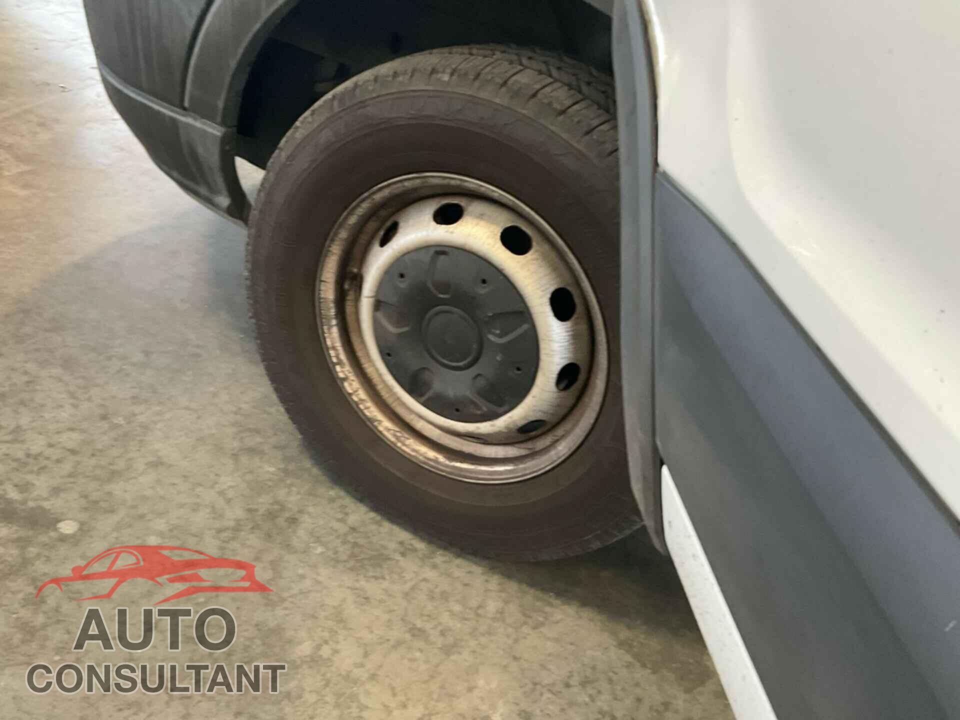 FORD TRANSIT 2019 - 1FTYR1YM2KKA24751