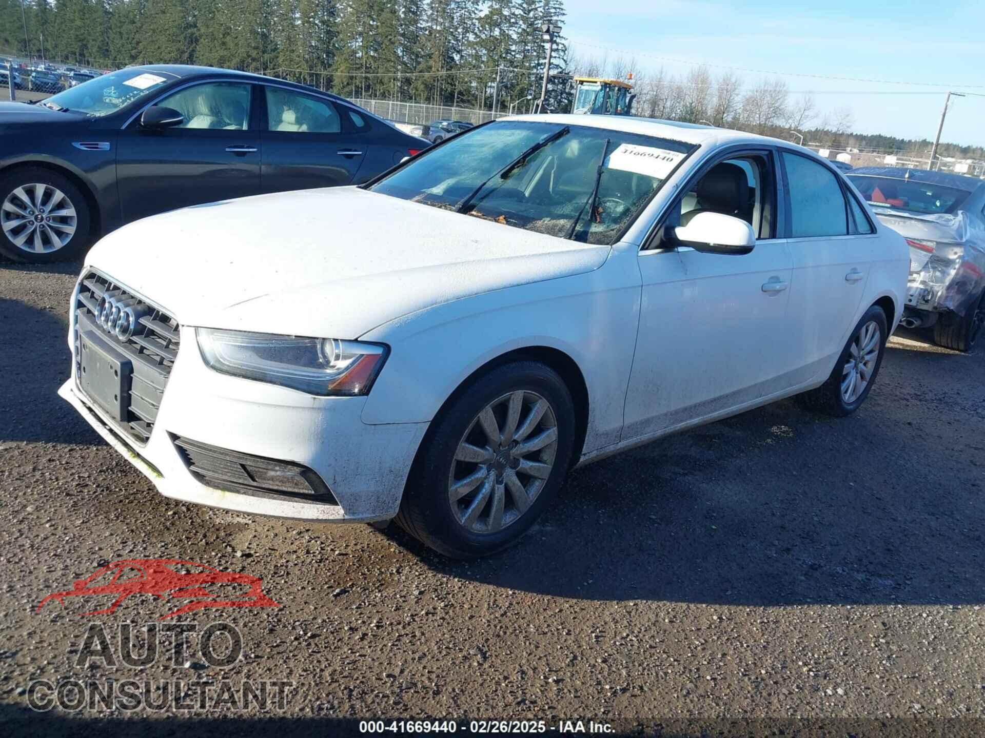 AUDI A4 2013 - WAUAFAFL7DN010475