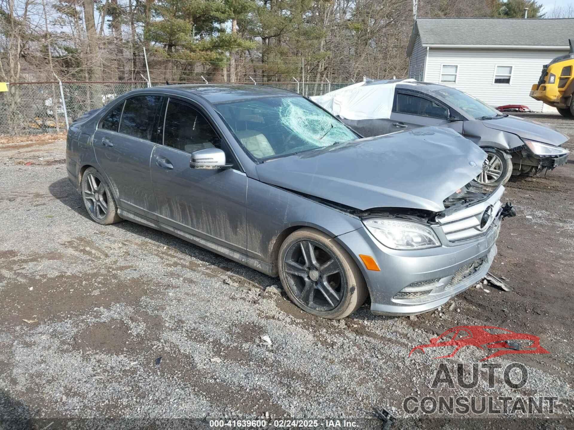 MERCEDES-BENZ C 300 2011 - WDDGF8BB8BR180553