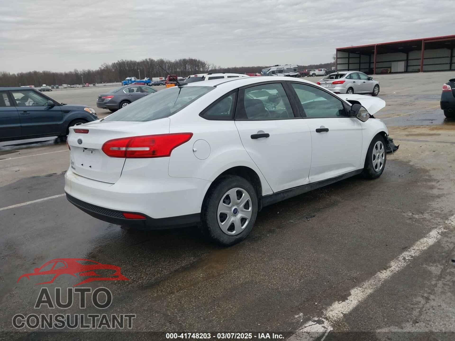 FORD FOCUS 2017 - 1FADP3E24HL307261