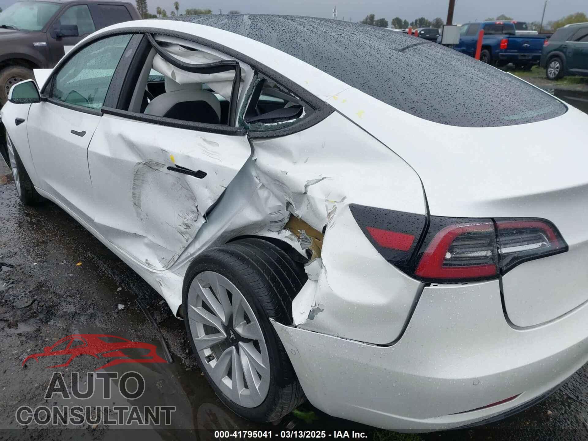 TESLA MODEL 3 2021 - 5YJ3E1EA3MF032180