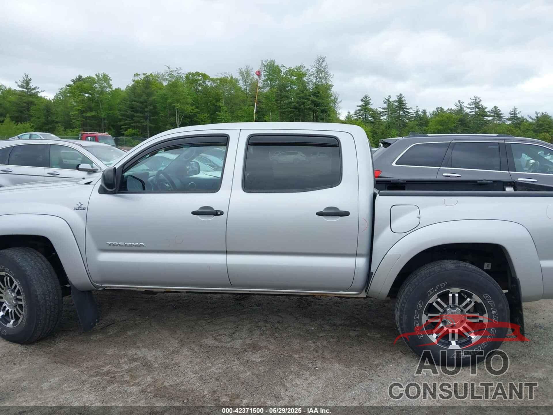TOYOTA TACOMA 2011 - 3TMLU4EN4BM069898