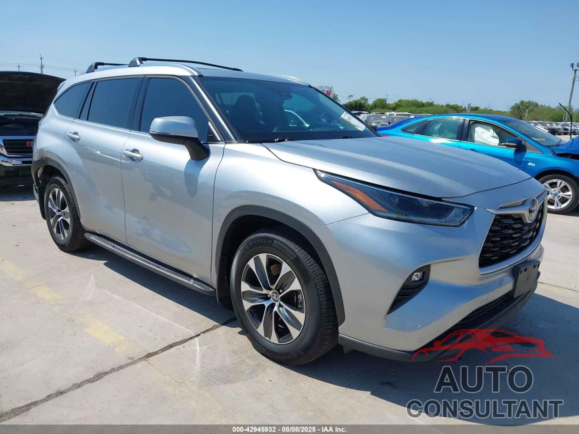 TOYOTA HIGHLANDER 2021 - 5TDGZRAH8MS527199