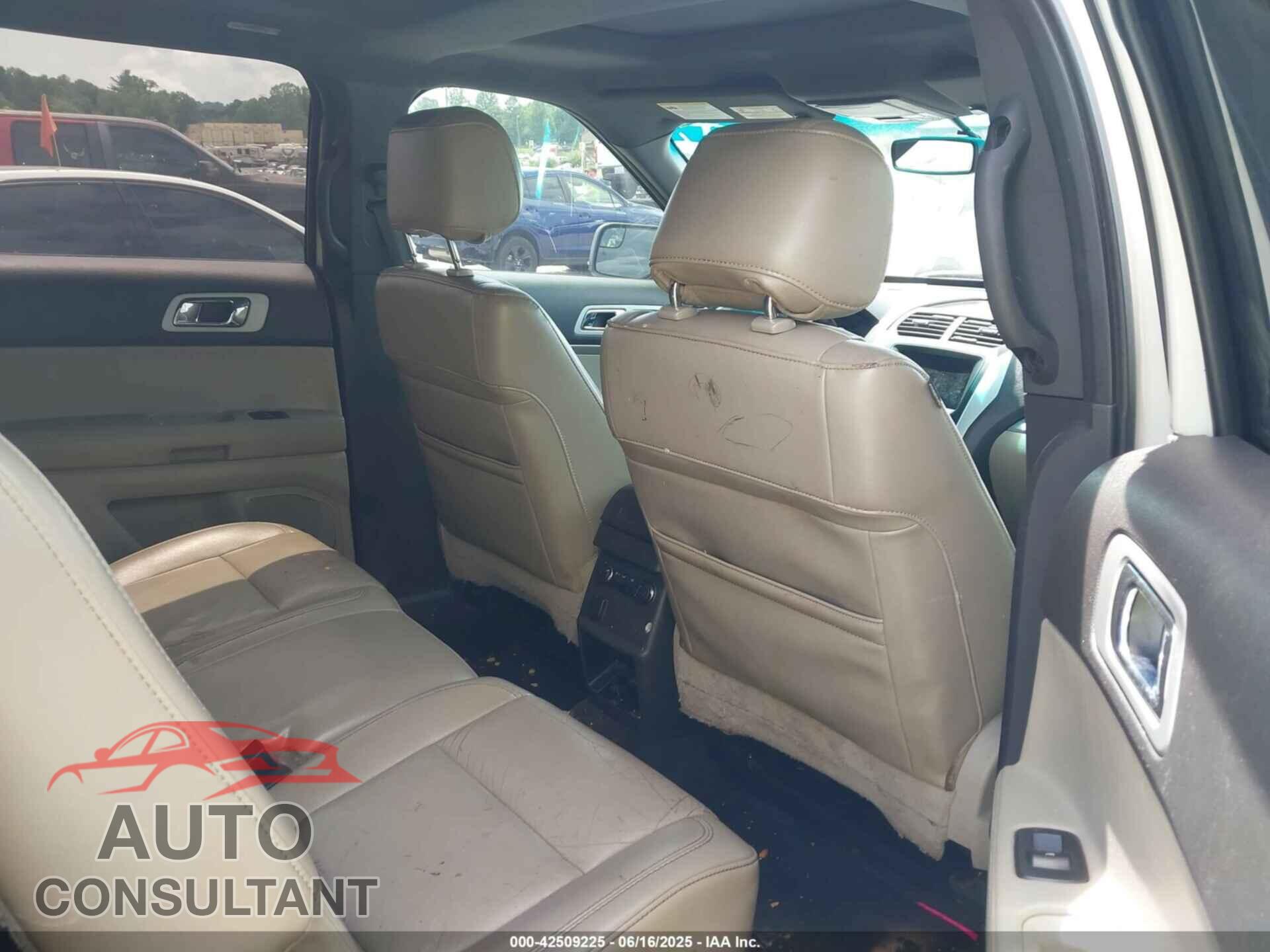 FORD EXPLORER 2011 - 1FMHK8D88BGA73716