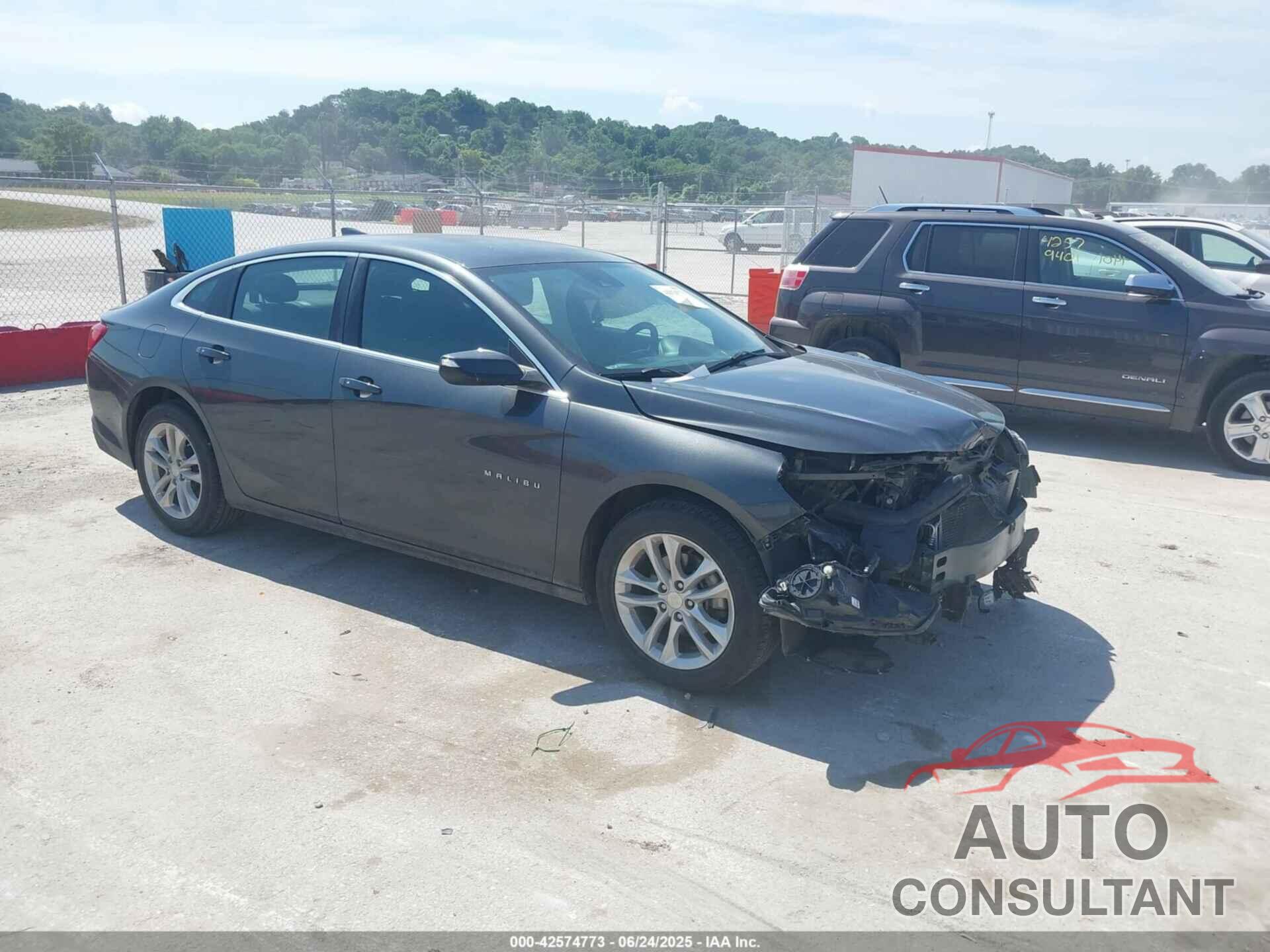 CHEVROLET MALIBU 2017 - 1G1ZE5ST9HF132804