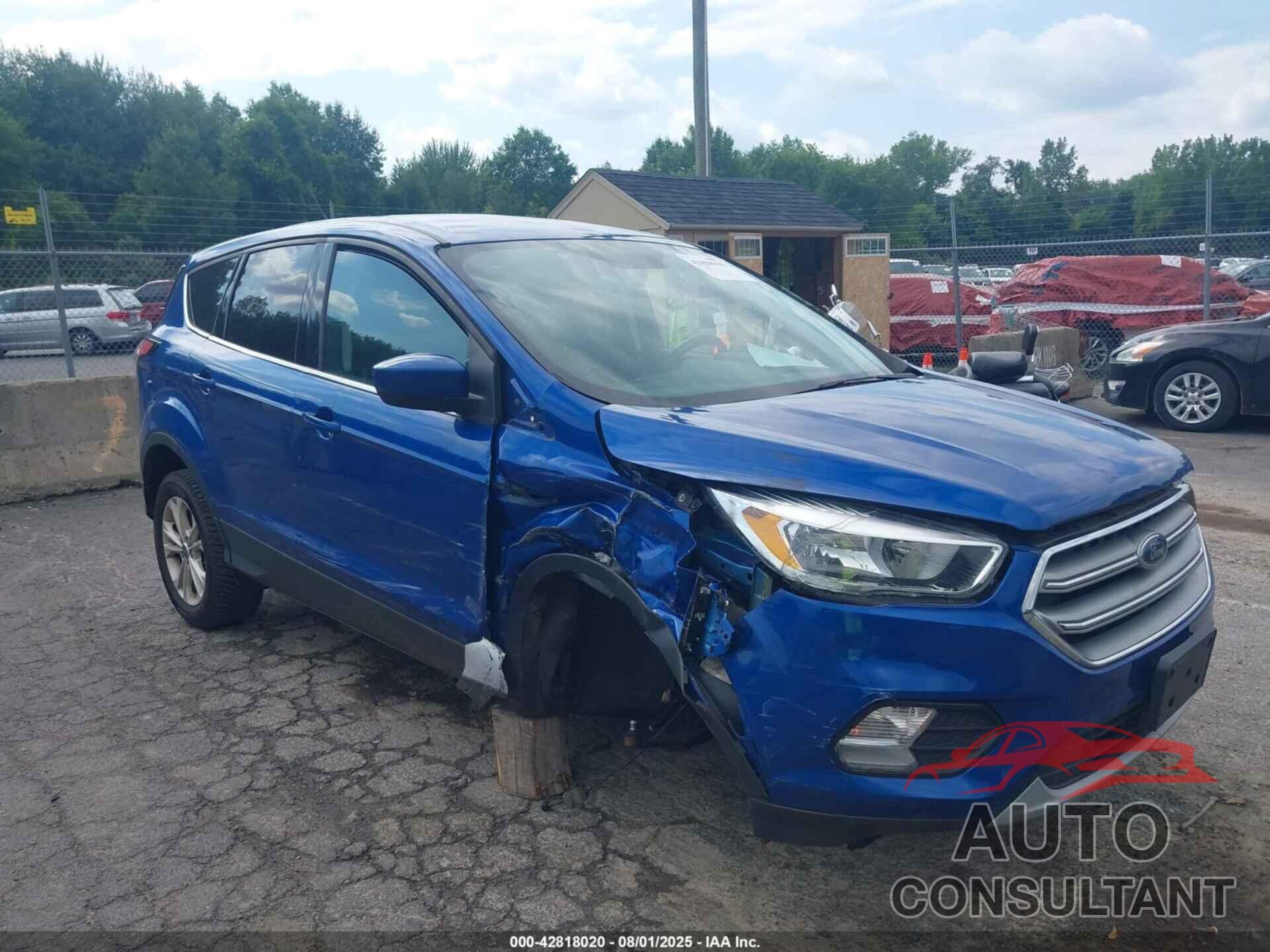 FORD ESCAPE 2017 - 1FMCU9GD0HUE82550