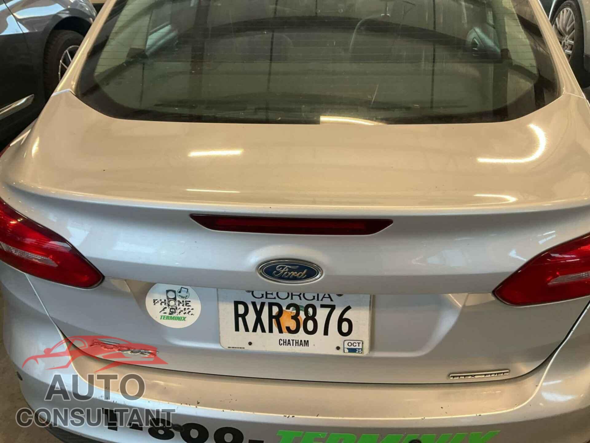 FORD FOCUS 2016 - 1FADP3E23GL366171