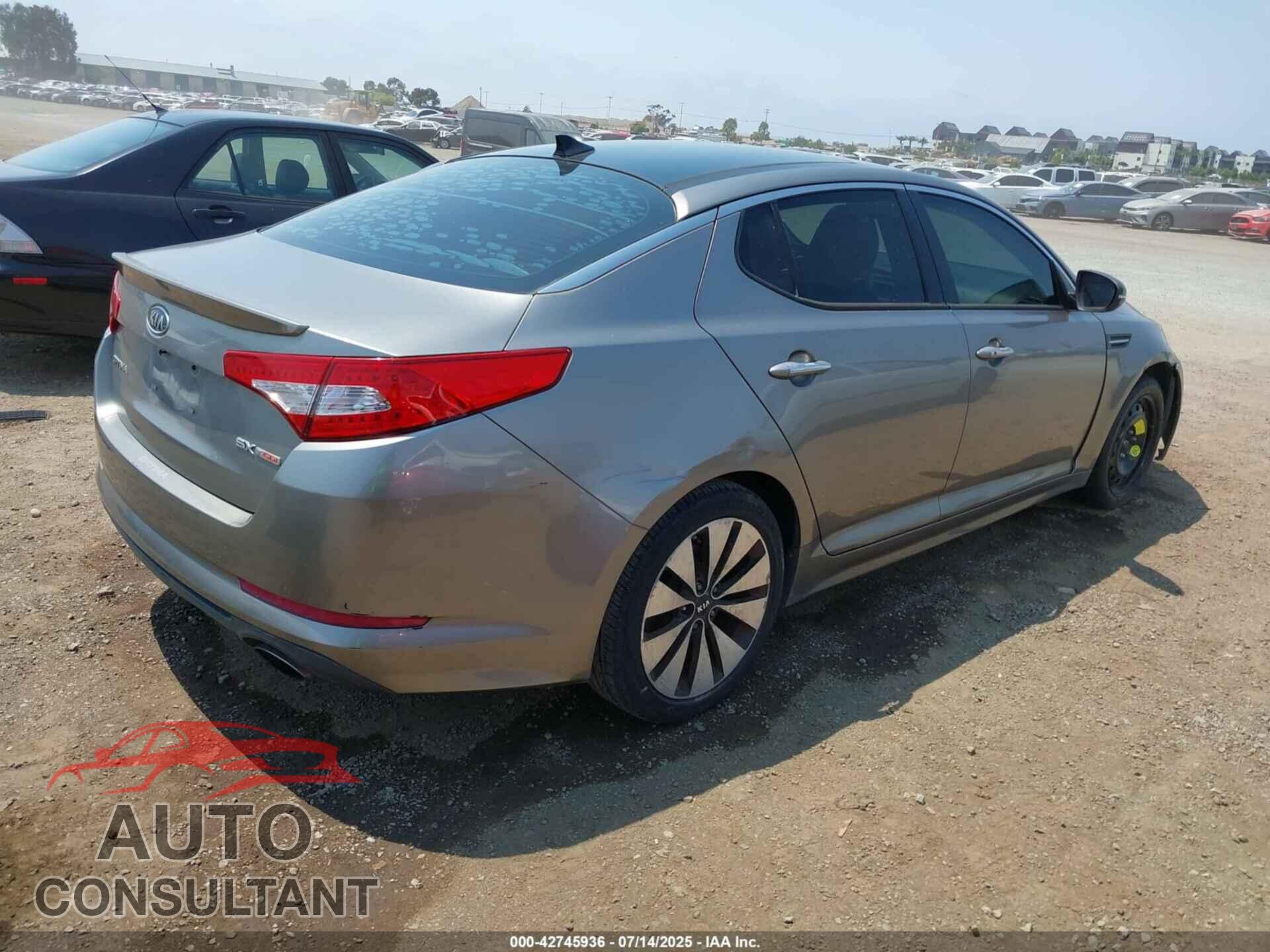 KIA OPTIMA 2012 - 5XXGR4A60CG011596