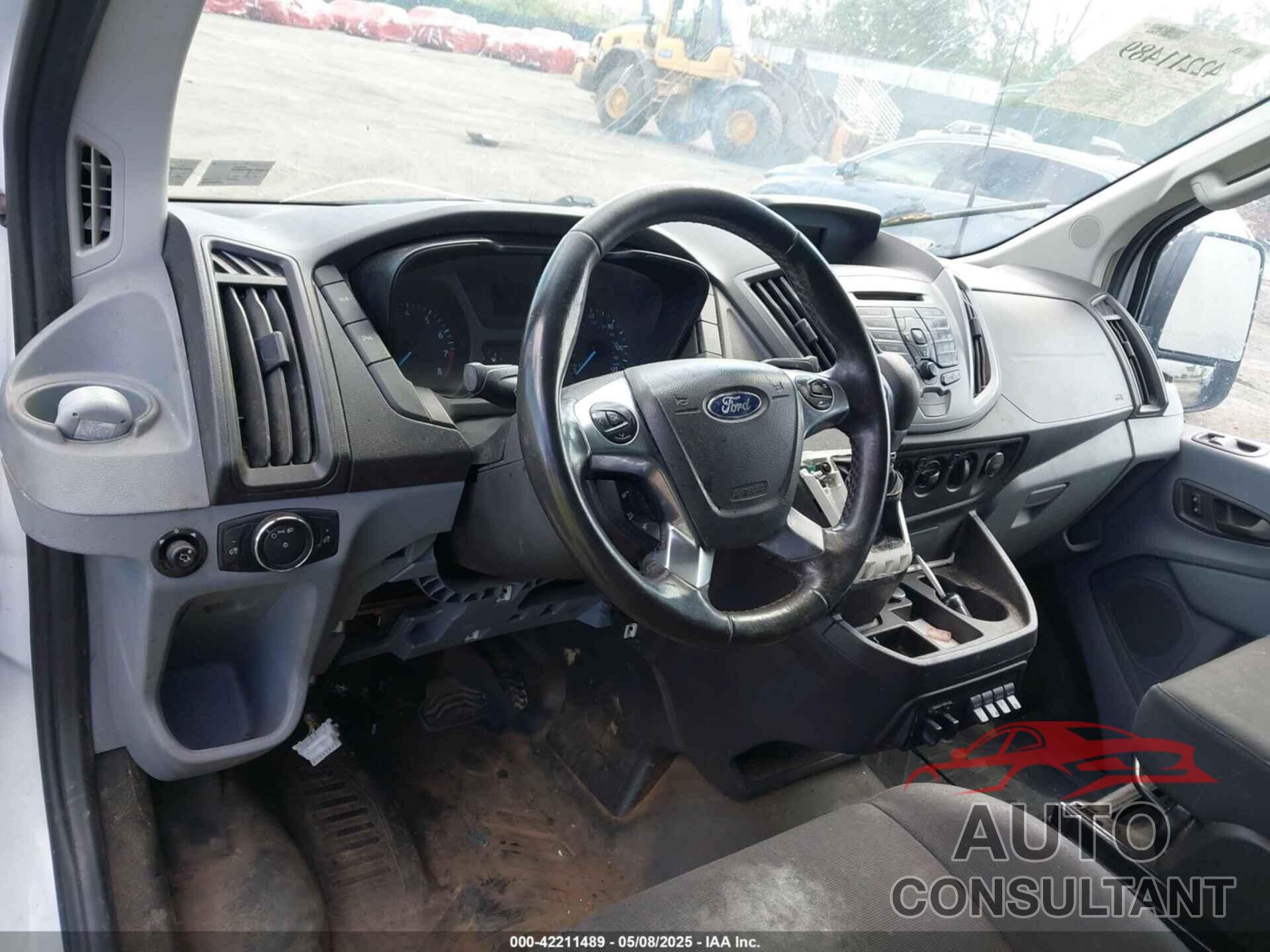 FORD TRANSIT-250 2016 - 1FTYR1YM0GKB55605