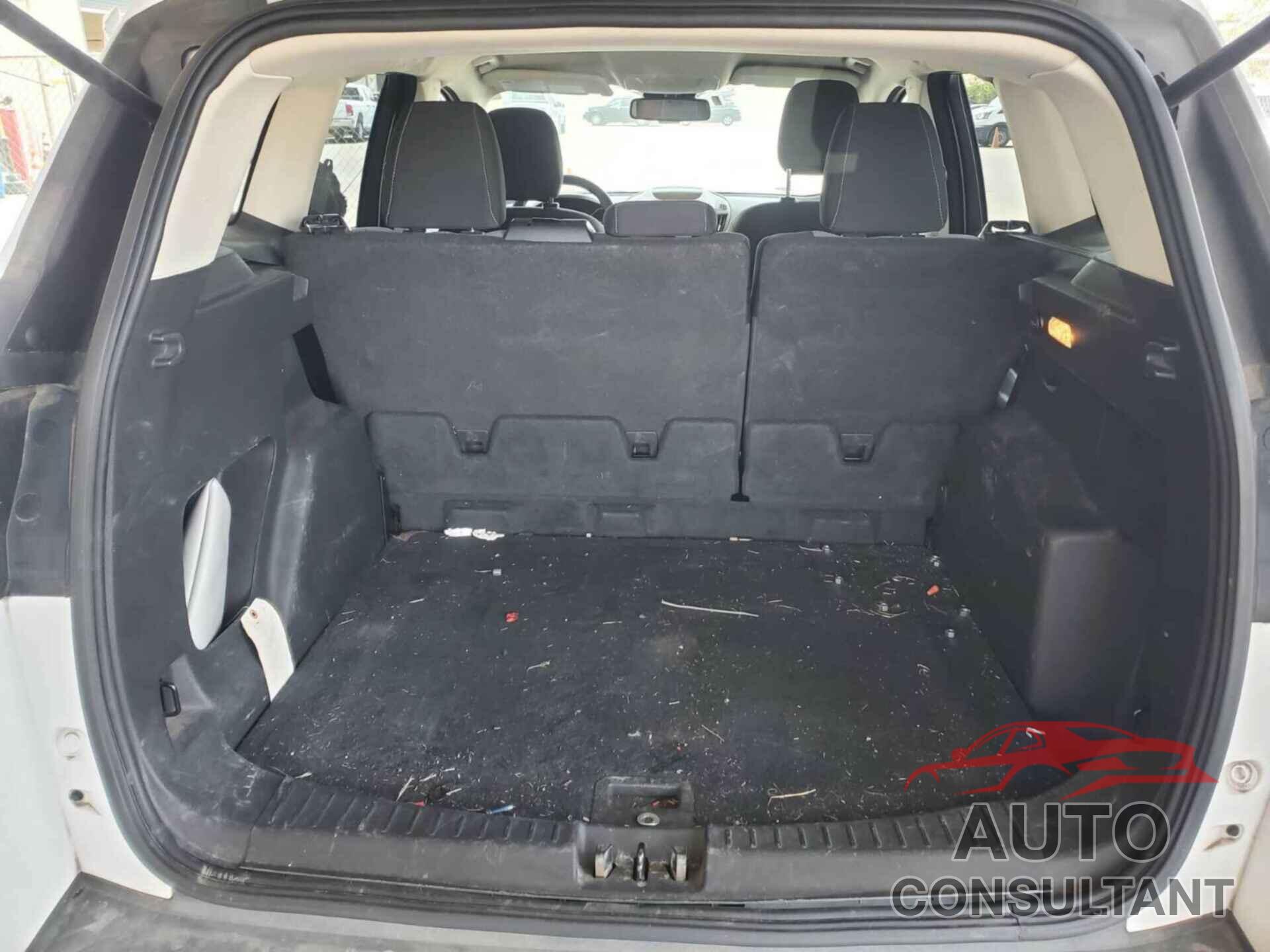 FORD ESCAPE 2019 - 1FMCU0GD4KUA34072