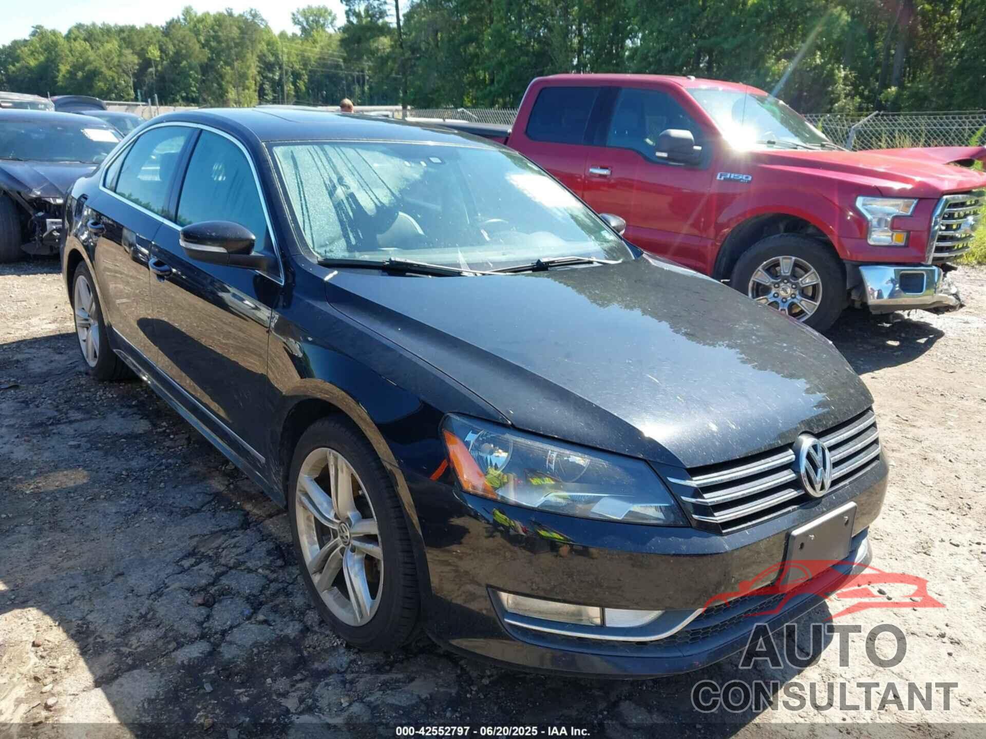 VOLKSWAGEN PASSAT 2015 - 1VWBT7A32FC022653