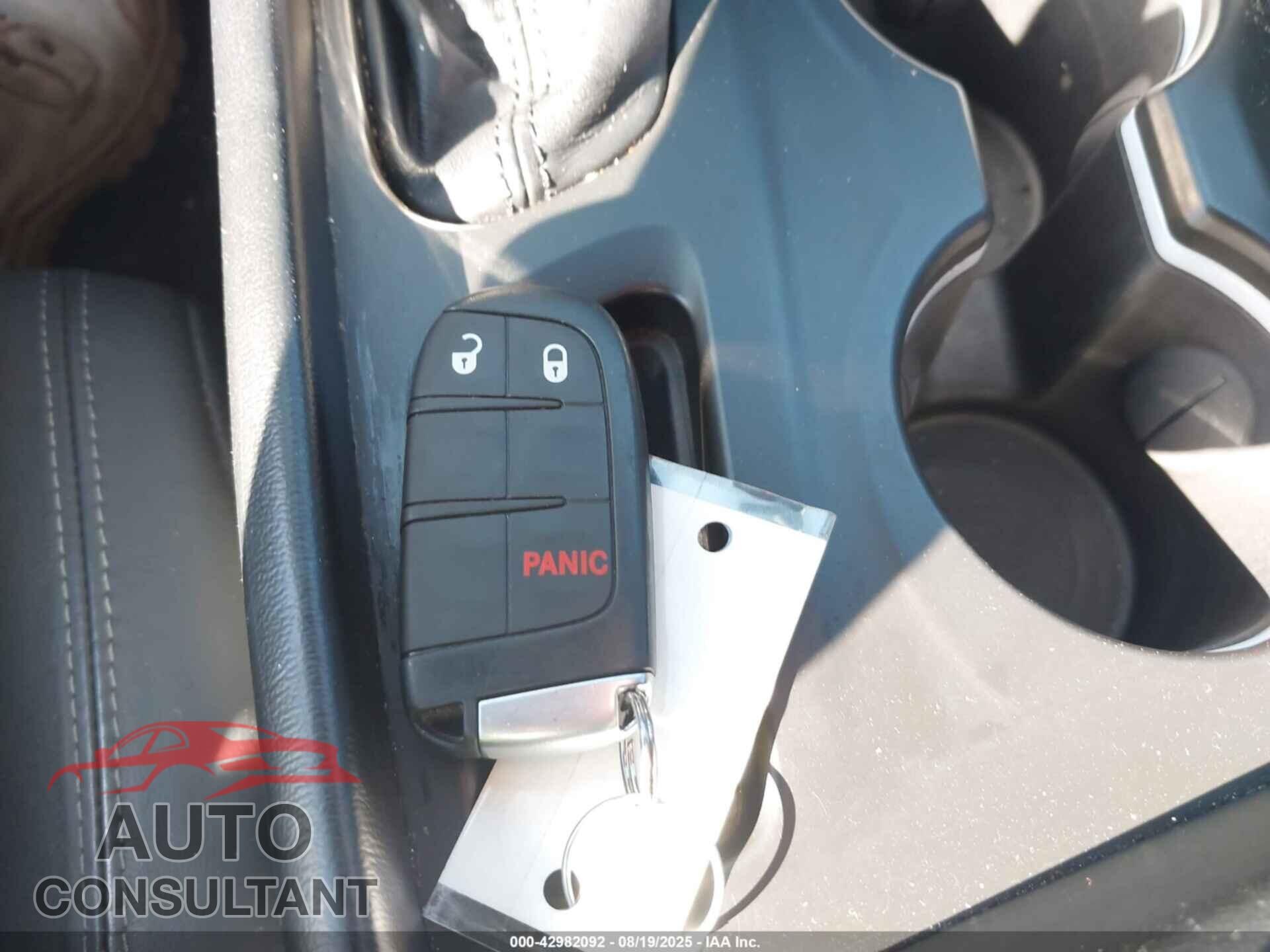 DODGE DURANGO 2021 - 1C4RDJDG8MC815267