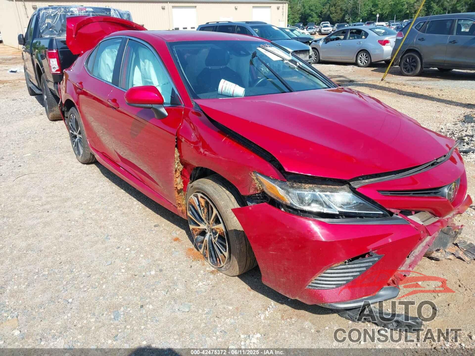 TOYOTA CAMRY 2020 - 4T1G11AKXLU390017
