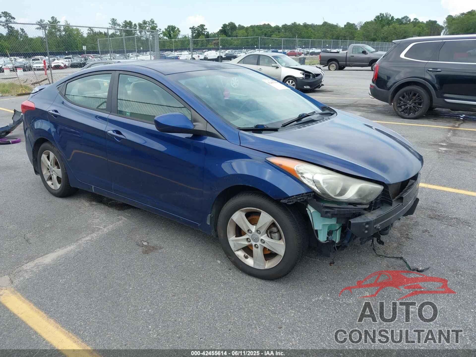HYUNDAI ELANTRA 2013 - KMHDH4AEXDU789408