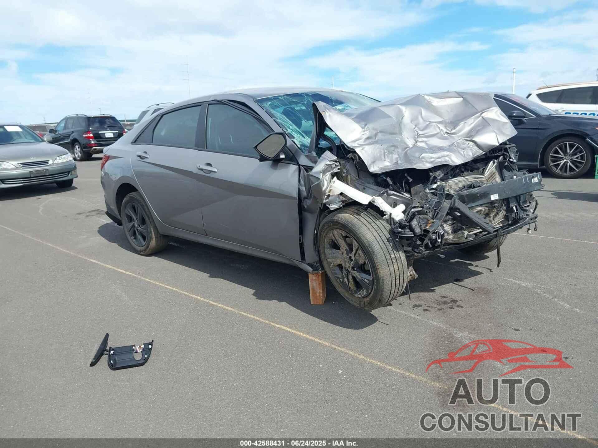 HYUNDAI ELANTRA 2023 - KMHLM4AG0PU603128